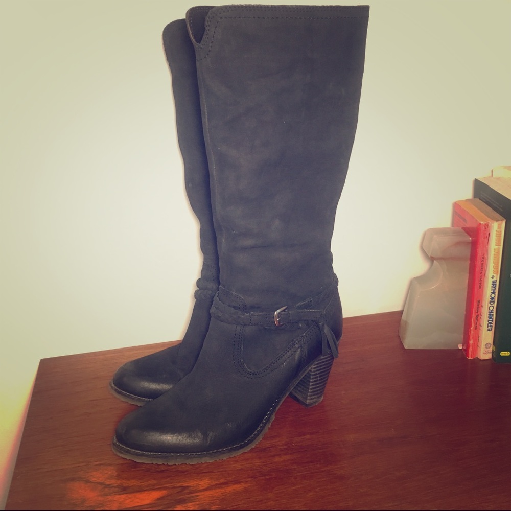 BRAVE Gorgeous Black Suede Boots 9